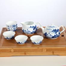 8头手绘青花山水茶具